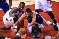 开云平台-猛龙主场大胜活塞，伦纳德砍下分