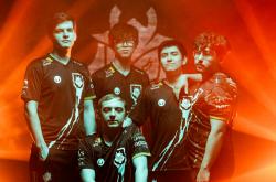 开云体育在线-FLY翻盘MAD，Faker开启传奇时刻全球总决赛3:2（首尔）