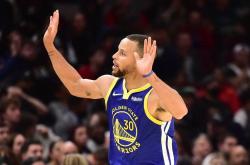 开云官网-勇士力克雷霆，继续不败