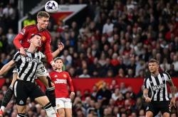 开云体育APP下载-曼联翻盘克罗地亚，德容统治全场的简单介绍