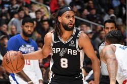 开云体育下载-国王翻盘马刺，乔治带队取胜