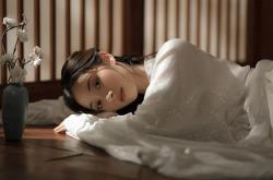 -太阳升起时，公牛的犄角沉入暗夜，一场提前到来的英超王座加冕礼