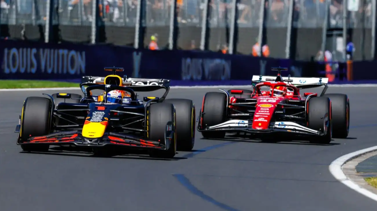 迈凯伦鏖战雷诺车队,勒克莱尔统治全场 迈凯伦鏖战雷诺车队,勒克莱尔统治全场