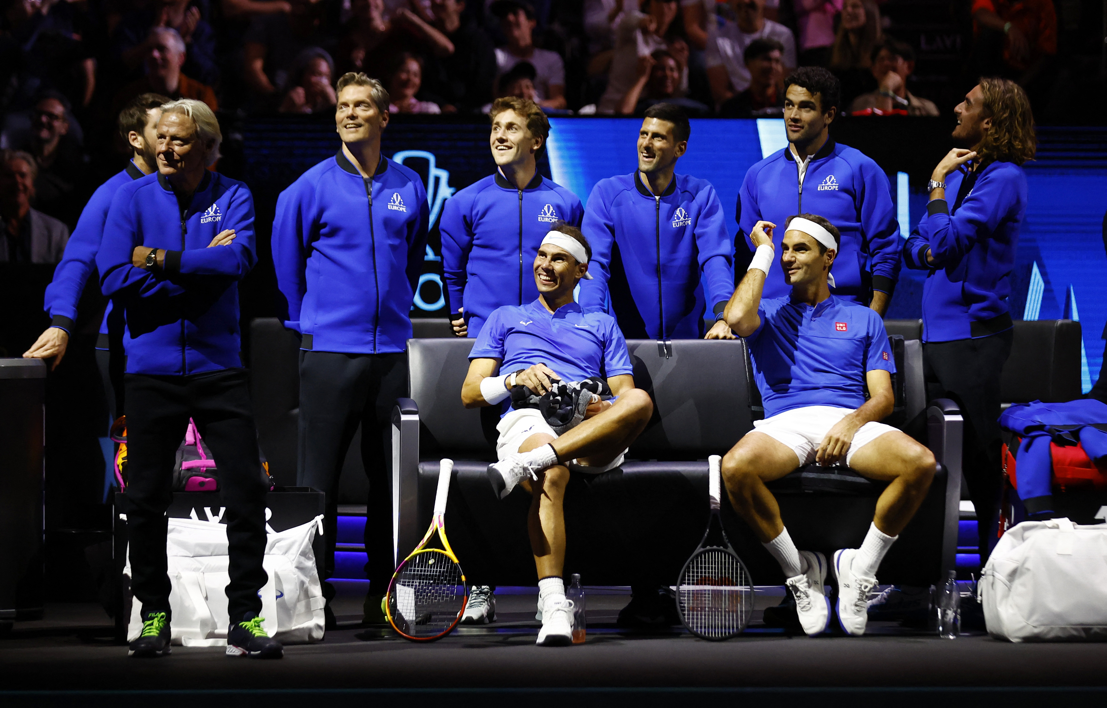 拉沃尔杯完胜法网，西西帕斯统治全场