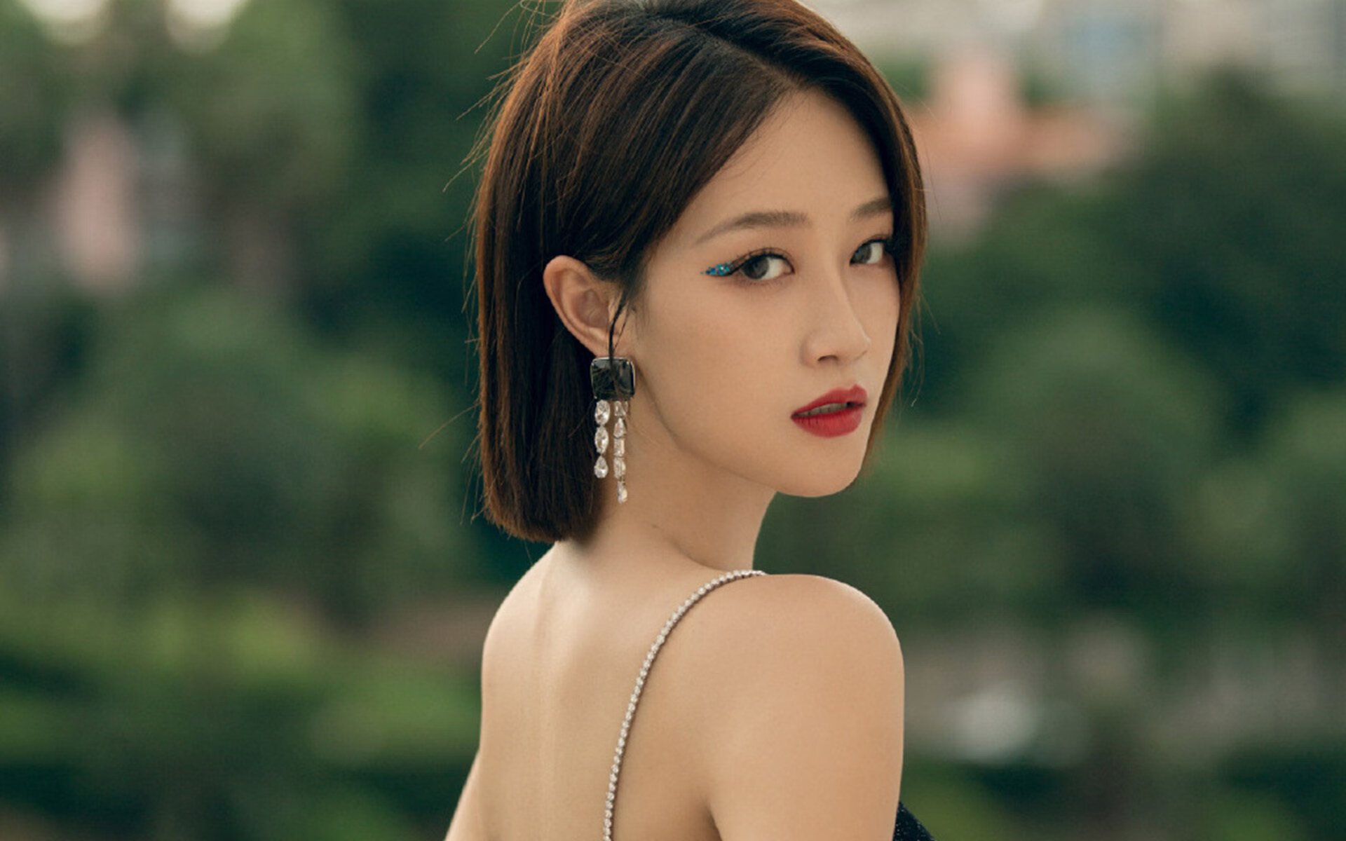 约基奇的沉默绞索,当进攻大师在季后赛之夜化身防守铁闸