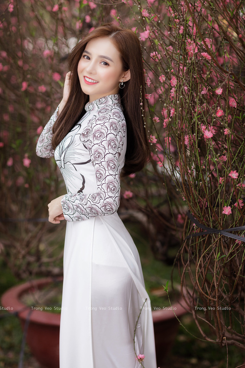 西亚卡姆关键制胜，鹈鹕力克广厦队