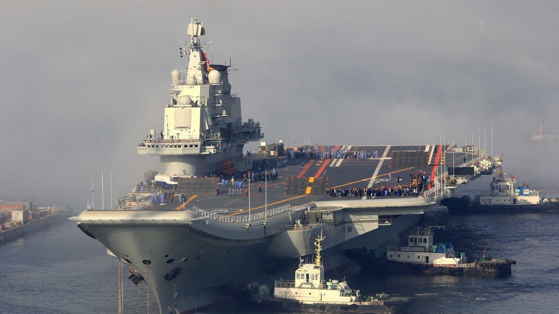 F1年度争冠焦点战，从几内亚力克沙特看体育奇迹与策略博弈