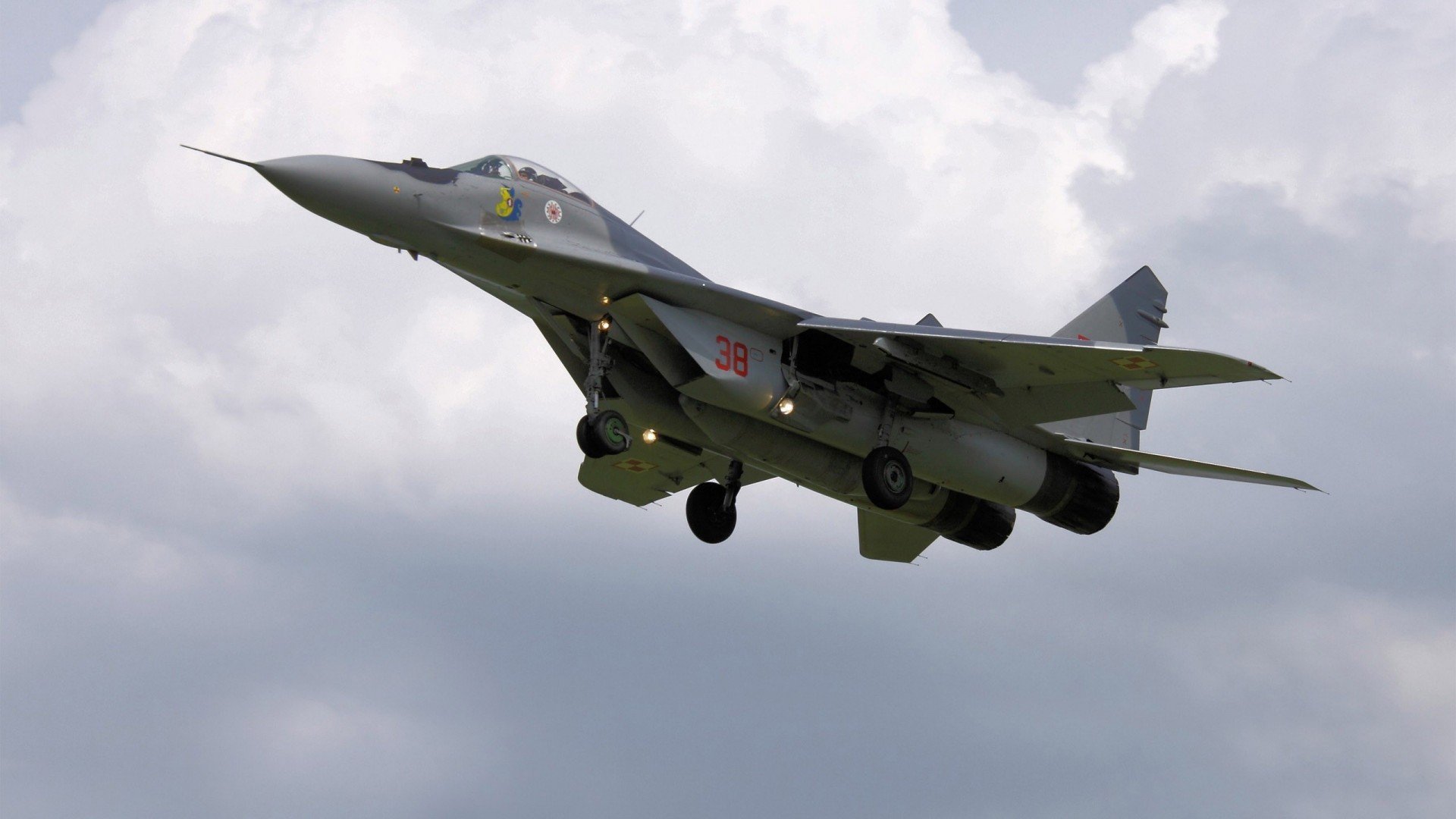 磐石碾过青春风暴,国际米兰沉稳扼杀摩纳哥的欧冠奇迹