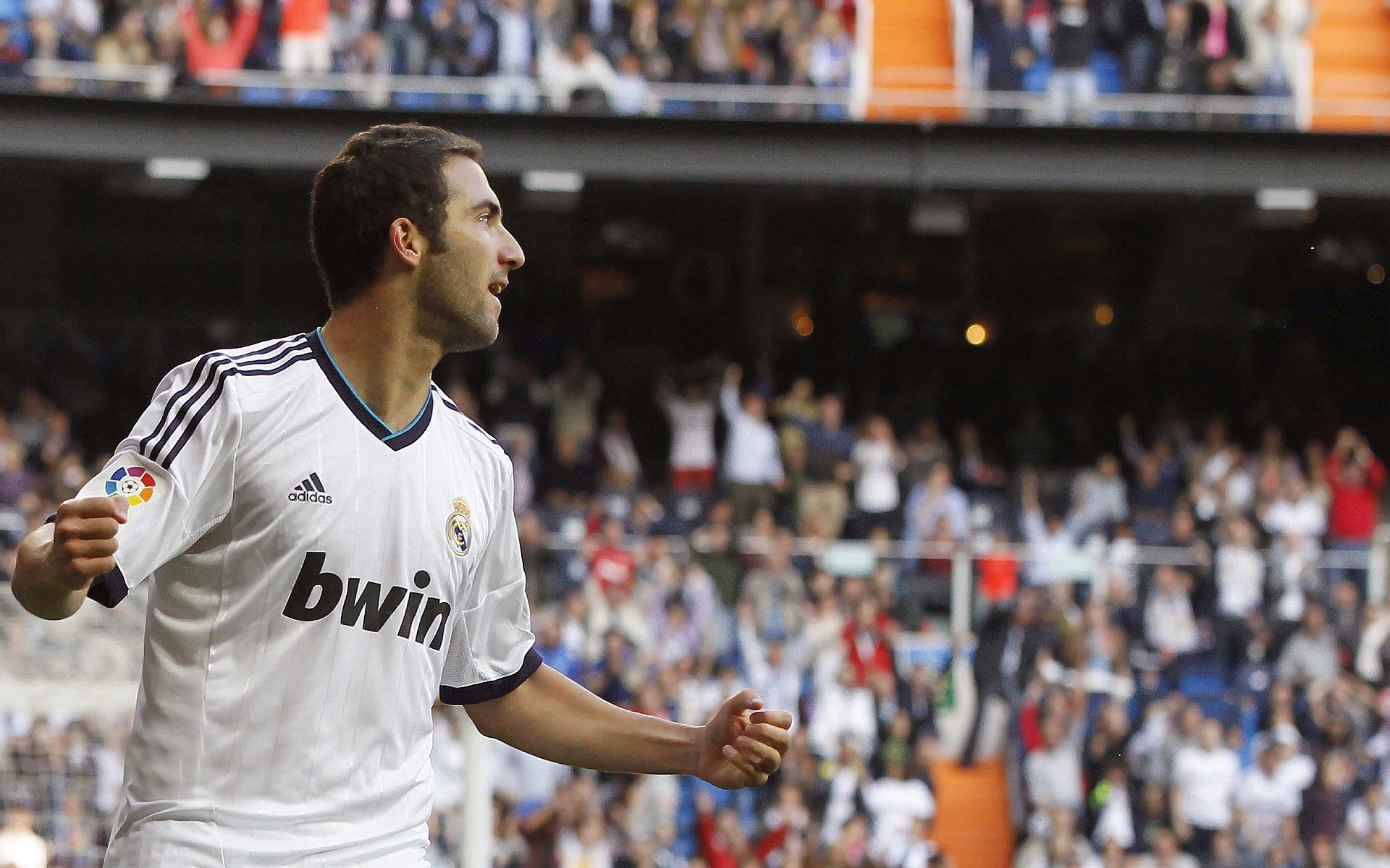 从隐身到封神,爱德华兹用一剑封喉撕掉湖人伪强队标签