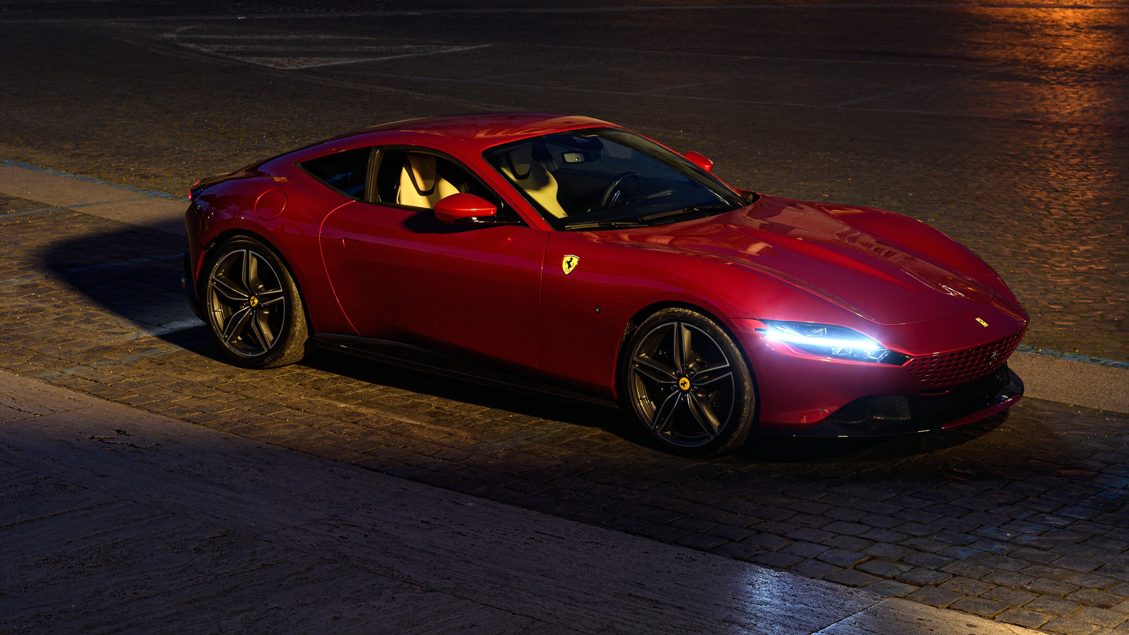 年度焦点之战之夜，莱万在巅峰对决中完成正名之战